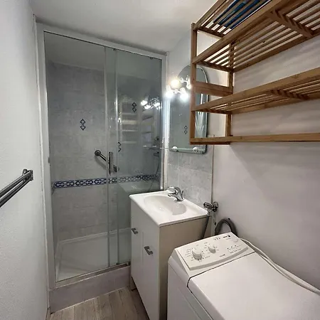 Apartamento 2 Pieces Avec Mezzanine, 4 Couchages, Balcon, Parking, A 100m De La Mer, - Fr-1-224c-295