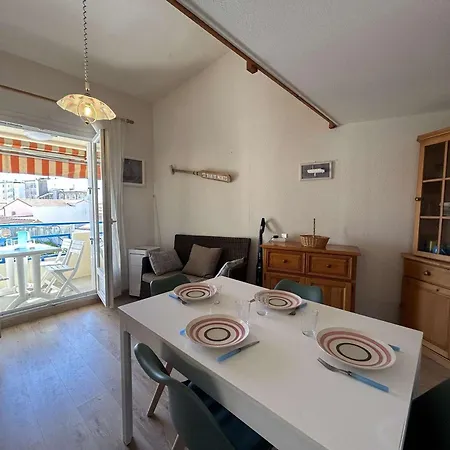 2 Pieces Avec Mezzanine, 4 Couchages, Balcon, Parking, A 100m De La Mer, - Fr-1-224c-295 Apartamento Saint-Jean-de-Monts